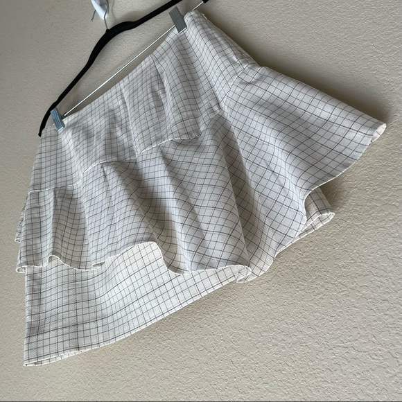 Joie Botan White Plaid Ruffle Tiered Mini Skirt, size 8 - Picture 12 of 16